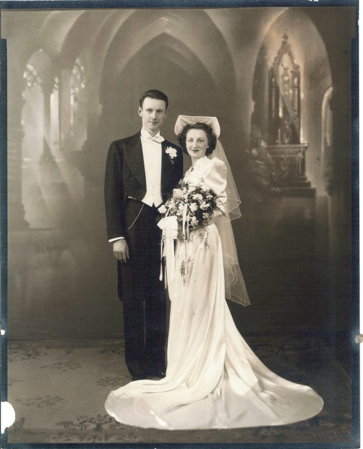 Elaine and Fran 1941 Wedding Photo